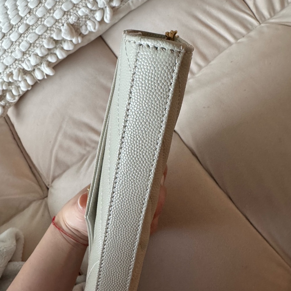 Saint Laurent Cream Quilted Chain Bag - Picture 3 of 8